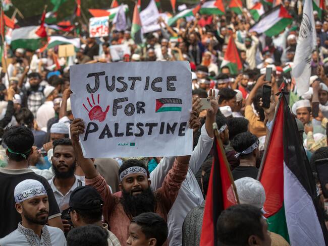 Contra la guerra en Gaza. Foto: Ahmed Salahuddin/NurPhoto via Getty Images.