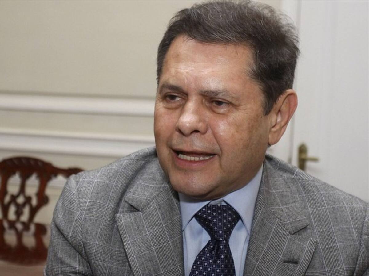 Fiscalía solicitará circular azul de Interpol contra Carlos Mattos