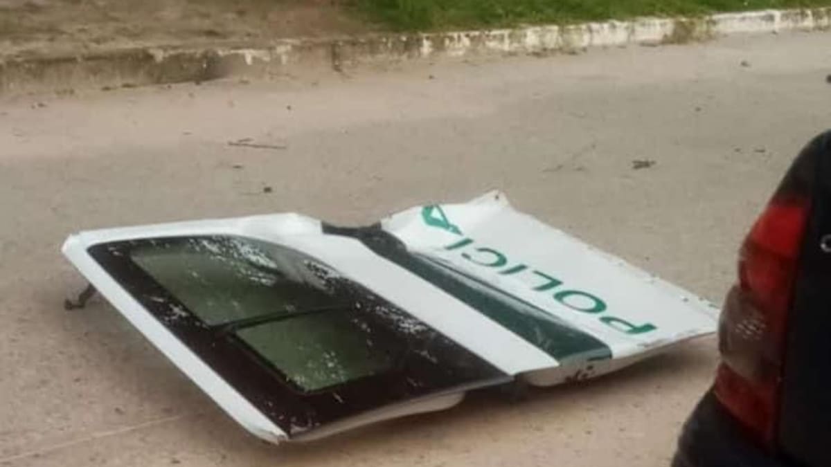 Atentado en Arauca: así quedó la patrulla en la que se movilizaban varios policías