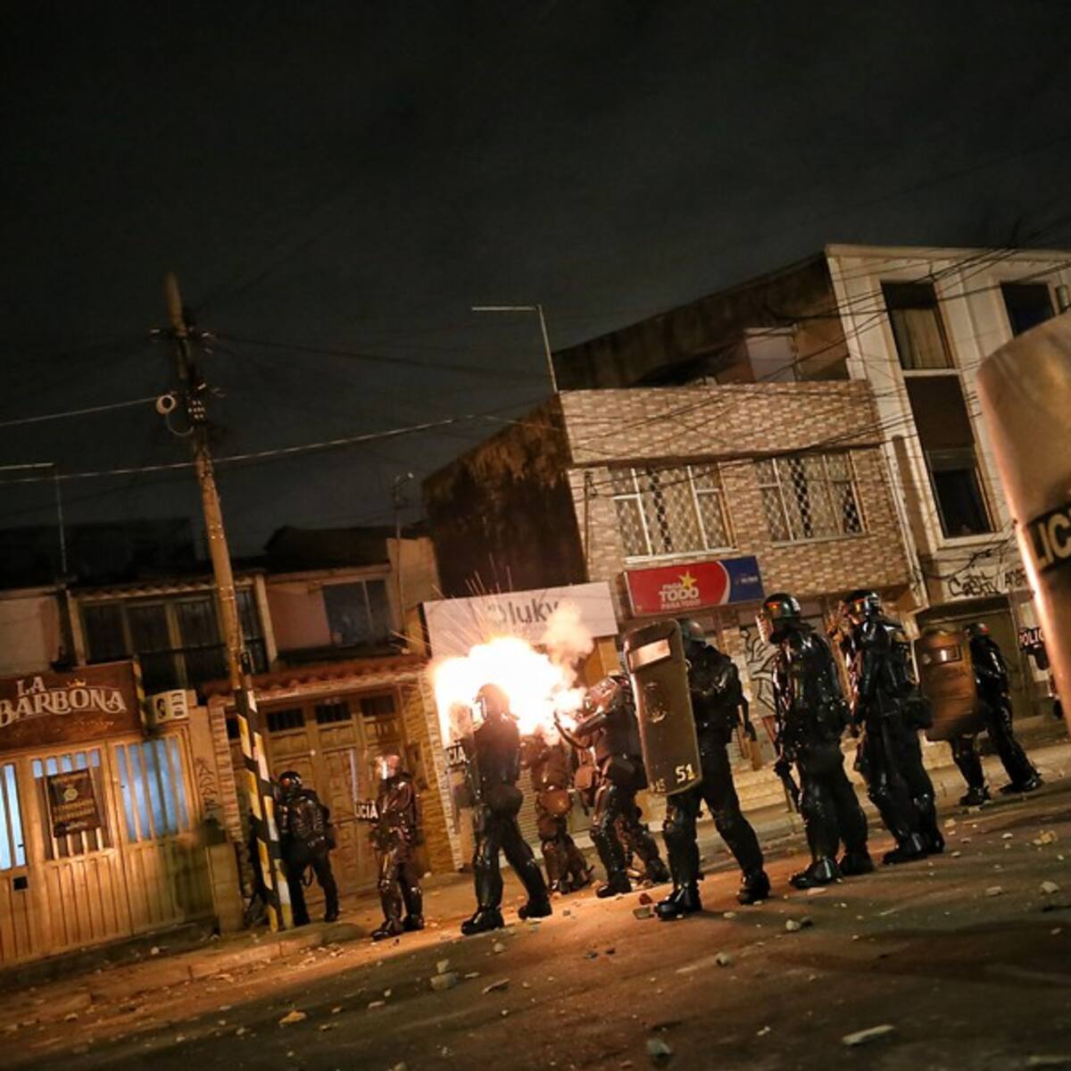 Policía responde tras informe de muerte de personas en medio de protestas en el 2020