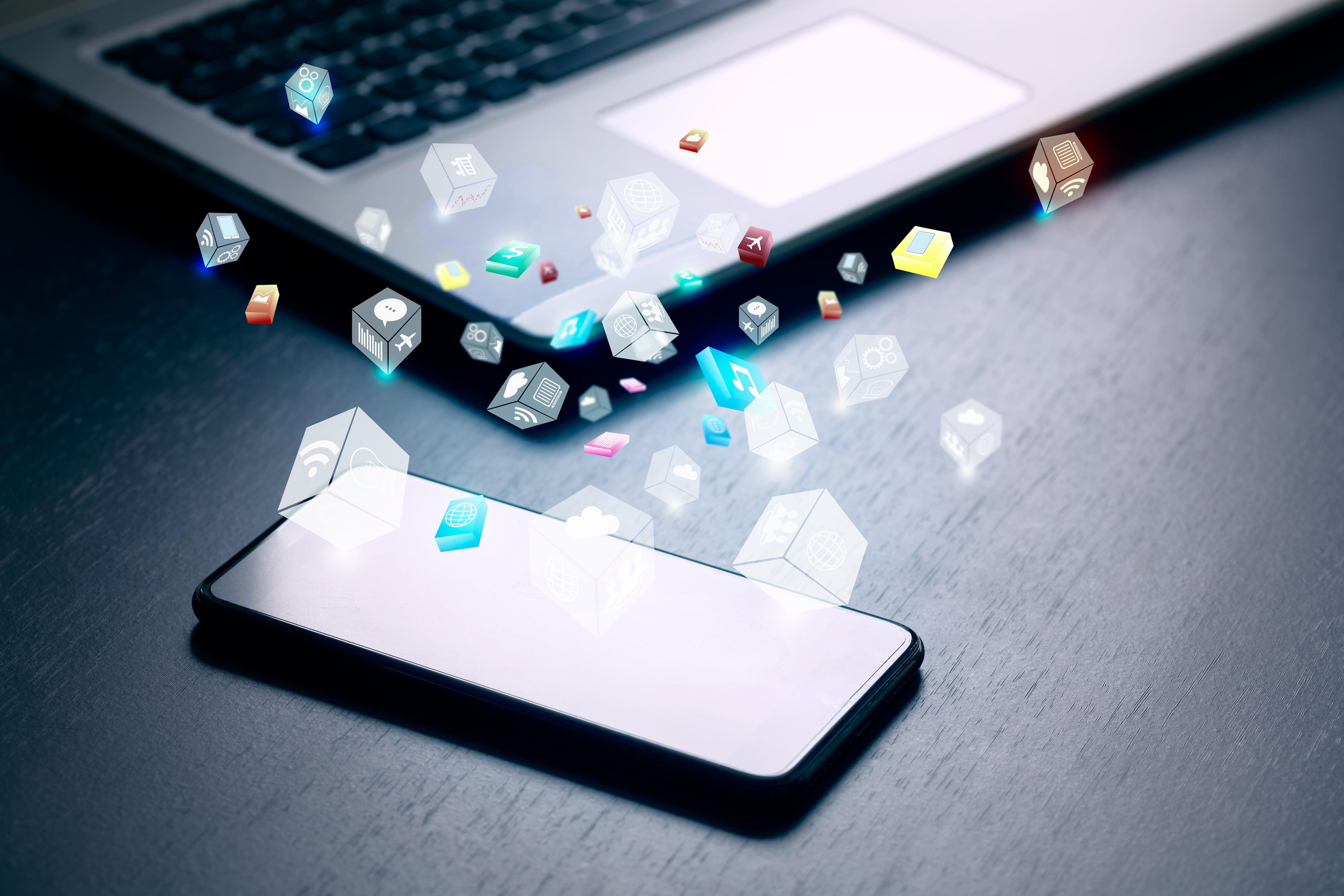 Referencia celulares. Foto: by Krunja/Getty Images