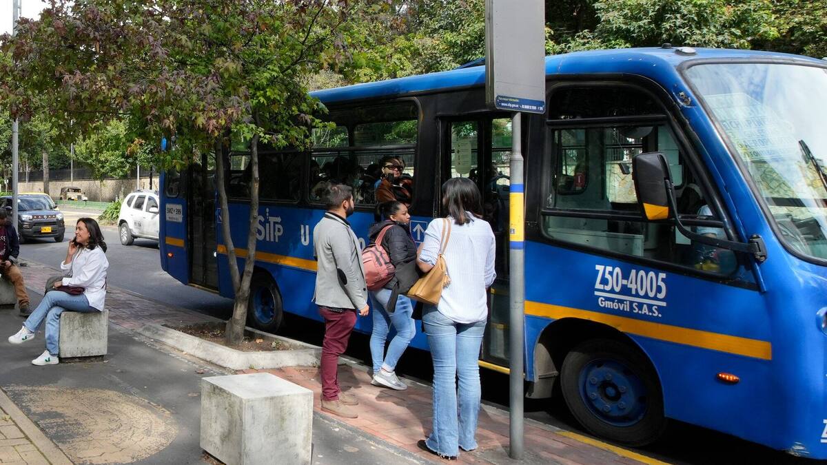 De cuánto es la multa por invadir el carril preferencial: inician sanciones en la Cra. 13