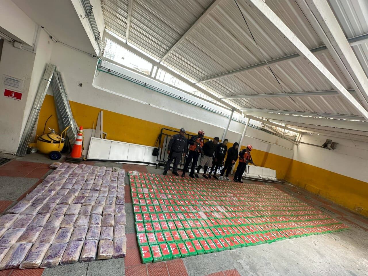 Armada incautó 500 kilos de cocaína en aguas de La Guajira