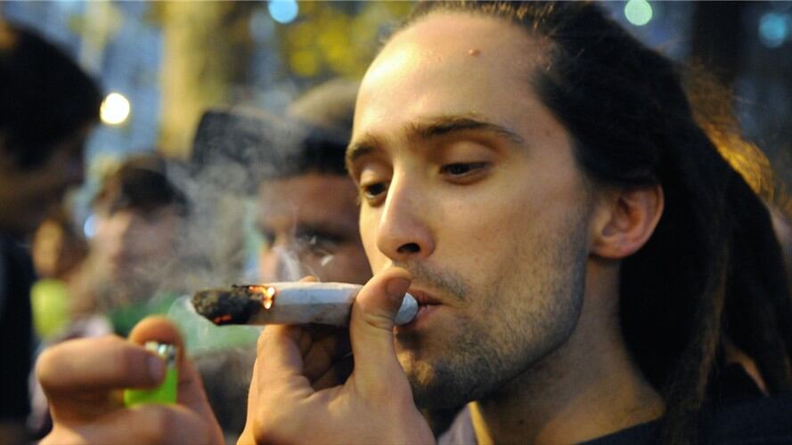 Consumo de marihuana. Foto: Colprensa