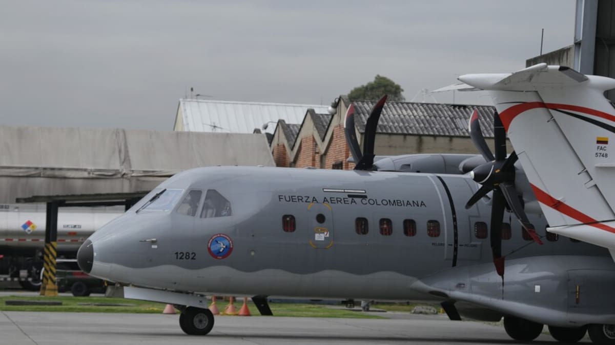 Fuerza Aérea tendría gasolina para sus aviones solo hasta julio