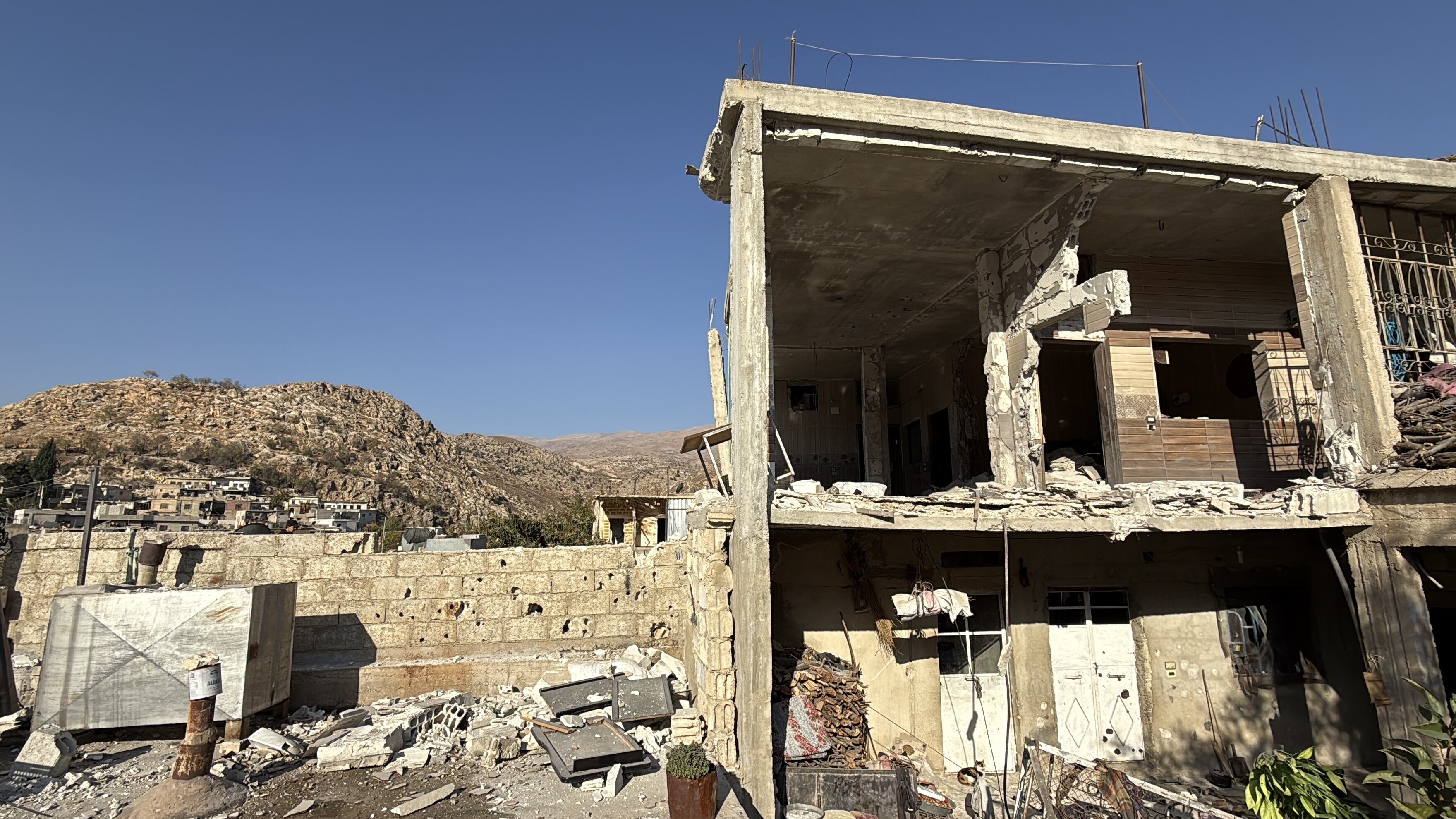 Destrucción en Siria tras ataque de Israel. Foto: Bakr Al Kasem/Anadolu via Getty Images