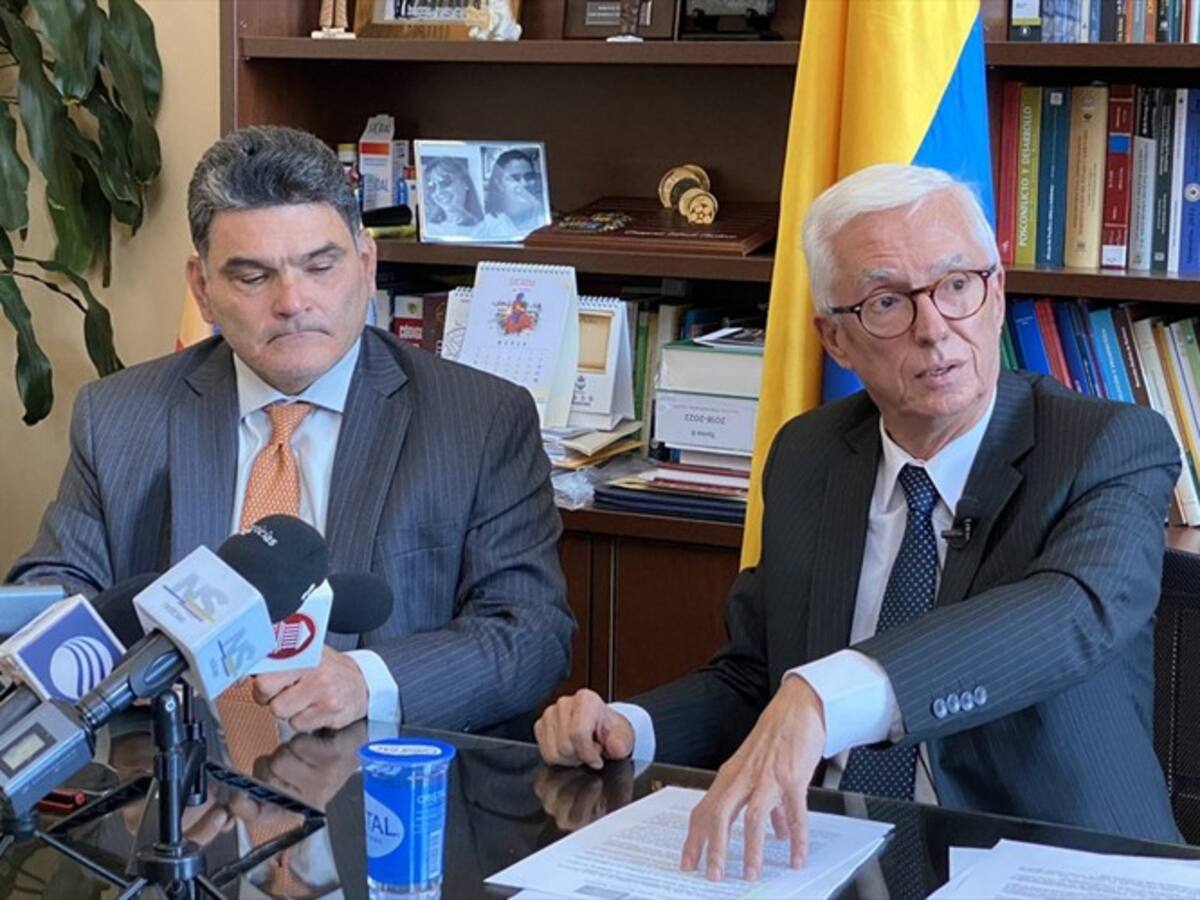 Senador Jorge Robledo radica proyecto para cambiar elección de magistrados del CNE