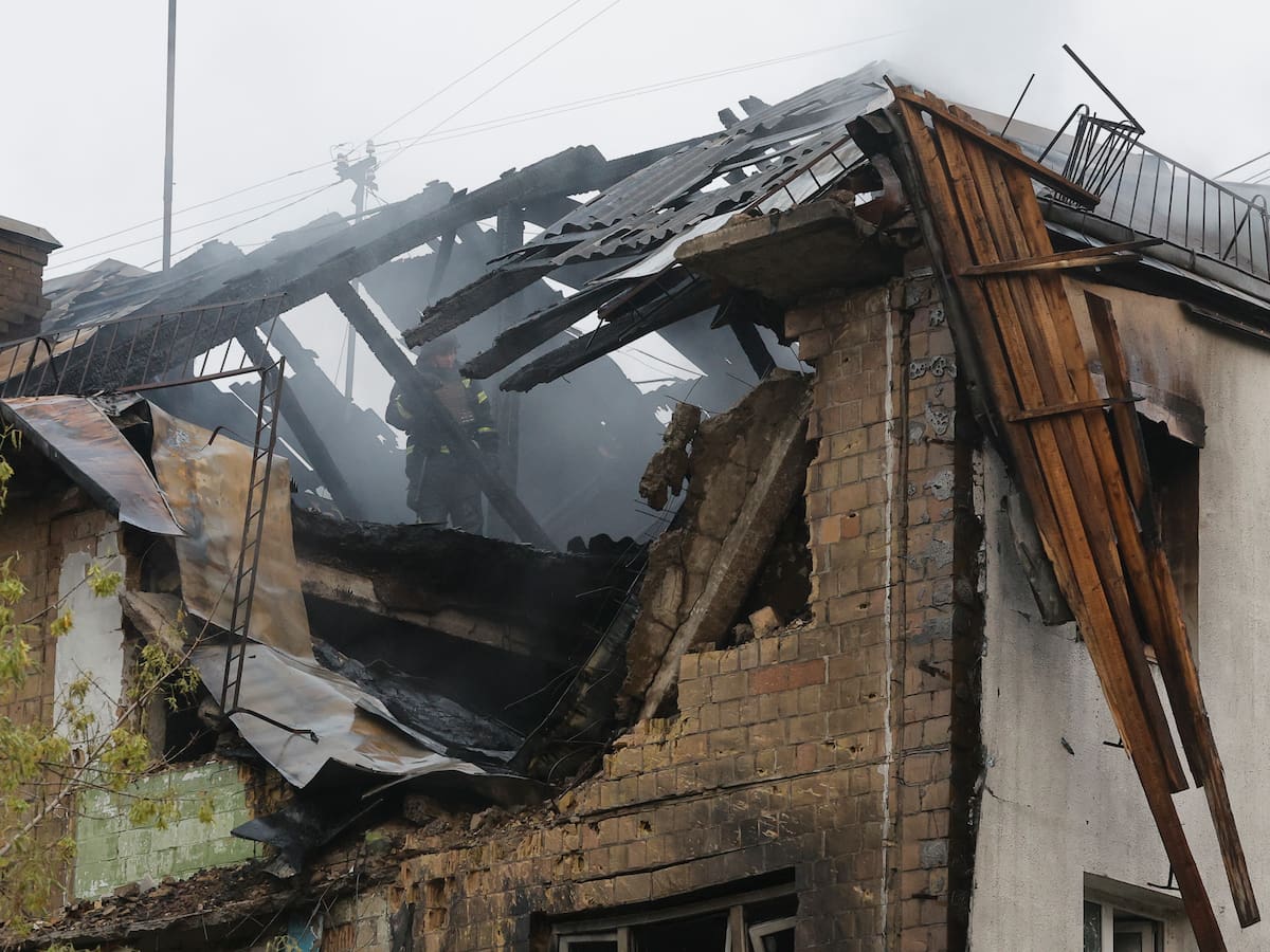 Reportan dos muertos en un nuevo ataque ruso con drones y misiles contra Kiev