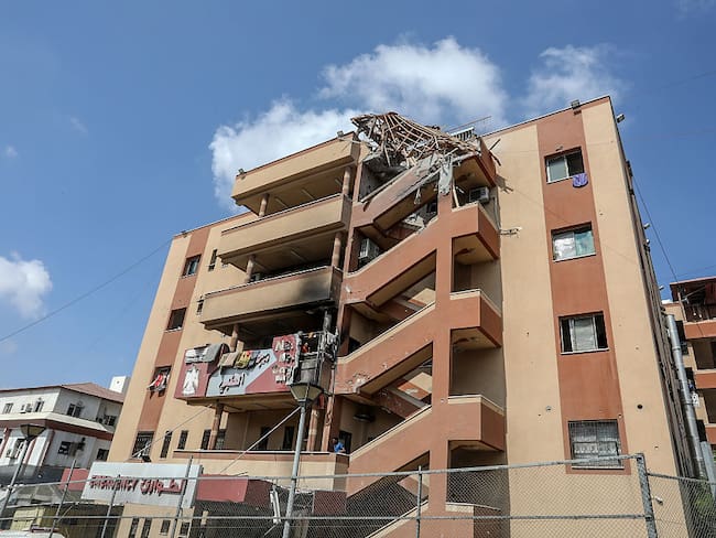 “El mundo ya no cree en las mentiras y excusas de Israel”: médico del Hospital Nasser en Gaza