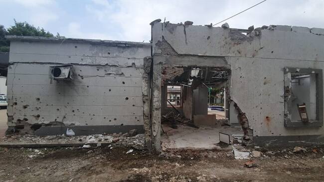 La unidad policial sufrió daños de consideración luego del ataque atribuido a las disidencias de las Farc. Foto: Alto Comisionado para la Paz