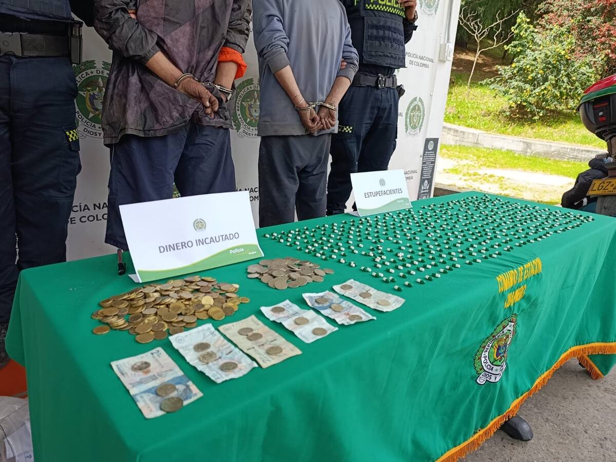 Desmantelaron expendio de drogas debajo del puente vehicular de la calle 100 en Bogotá