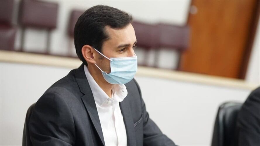 Debate por declaraciones de José Jaime Uscátegui señalando a víctimas de "afines a Farc". Foto: Twitter José Jaime Uscátegui