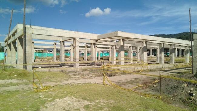 Tras dos años de irregularidades en la ejecución de las obras de 26 colegios en Boyacá, el contratista Germán Mora decidió ceder los contratos. Foto: Jorge Herrera