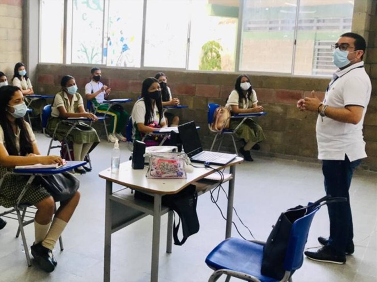 Colegios que están en alternancia seguirán implementando la presencialidad en Montería