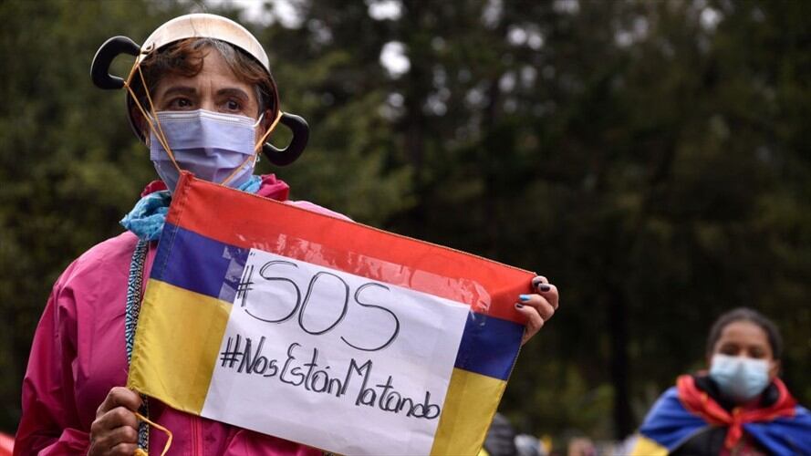 En países como Colombia, el ejercicio del derecho a la protesta y la reunión pacífica de las mujeres y los movimientos feministas se ha visto reprimido: CIDH. Foto: Getty Images / GUILLERMO LEGARIA