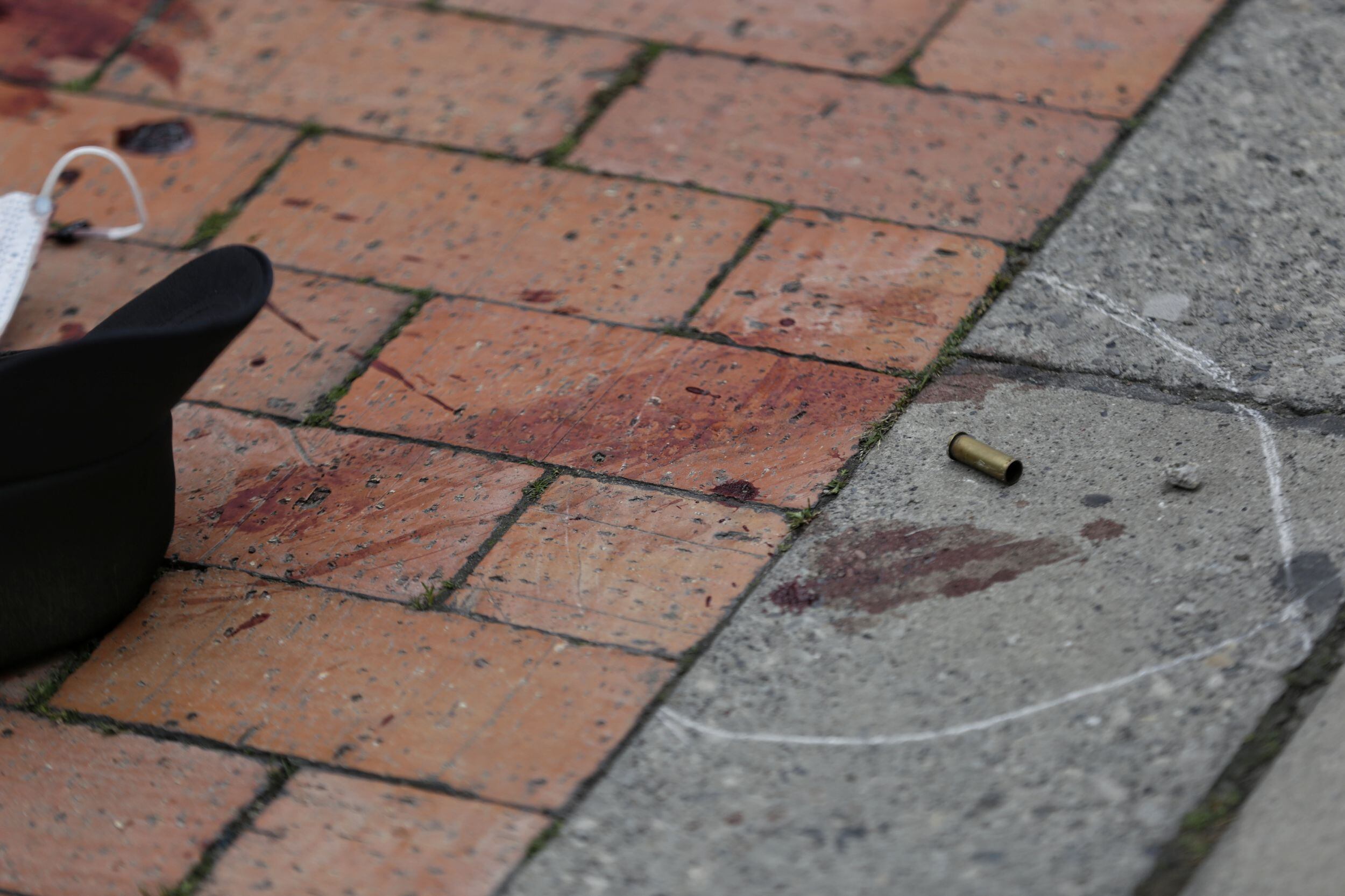 Imagen de referencia. Las víctimas que se movilizaban en dos motocicletas fueron interceptados por cuatro hombres que los atacaron con disparos de arma de fuego, al parecer, por hurtarles los vehículos. Crédito: Colprensa.