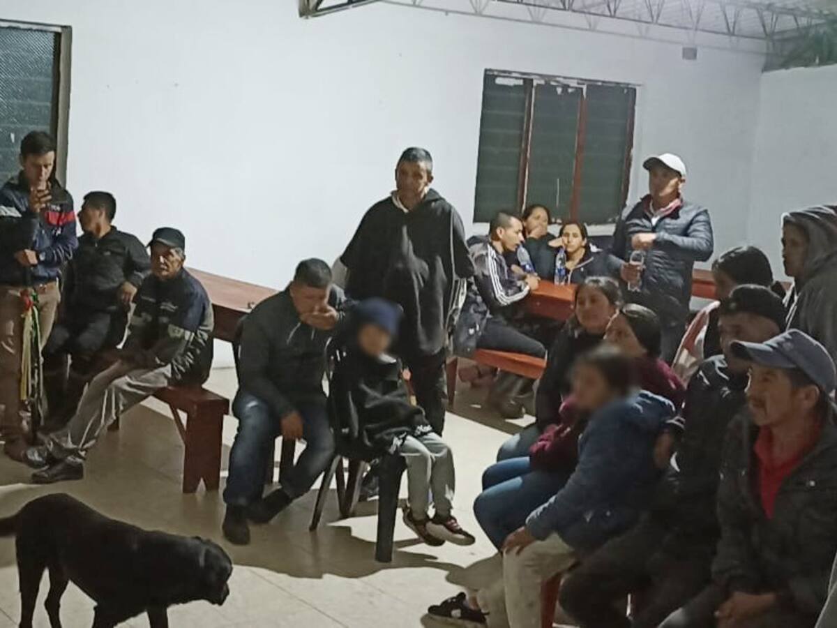 Combates entre estructuras ilegales dejan más de 150 desplazados en Silvia, Cauca