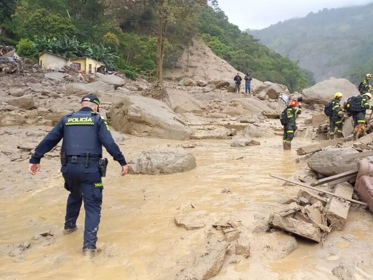Petro anunció medidas para mitigar problemas de movilidad tras emergencia en Quetame