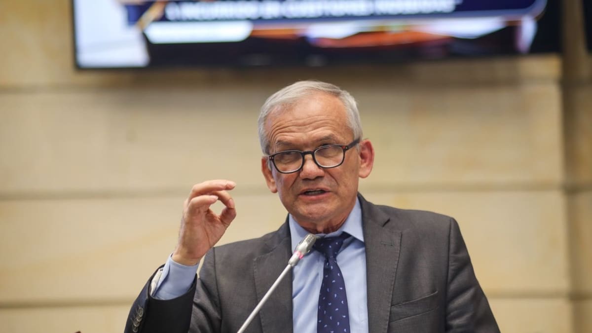 Corte Suprema se declara no competente para resolver futuro de Carlos Ramón González