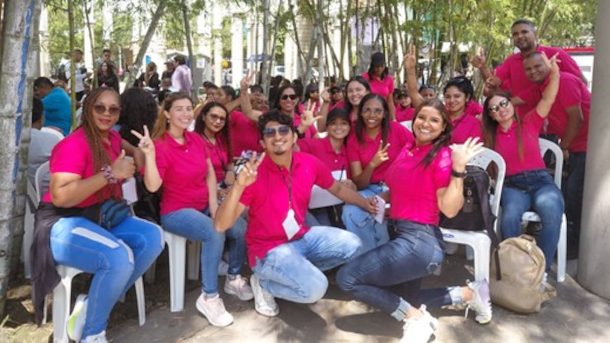 Más de 1.000 profesionales se capacitaron para fortalecer el programa Jóvenes en Paz