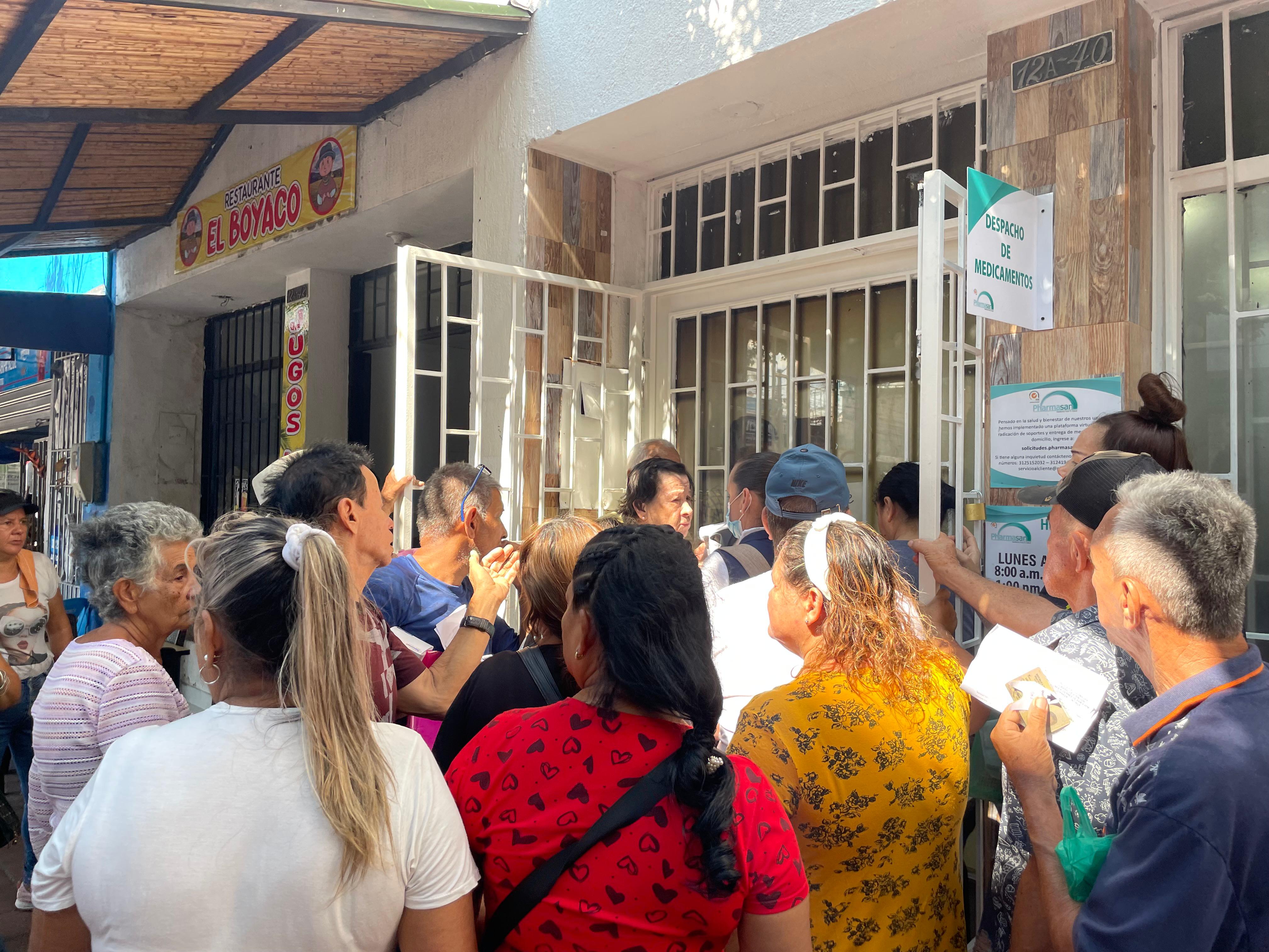 Usuarios de Pharmasan en Cúcuta / Foto: Caracol Radio