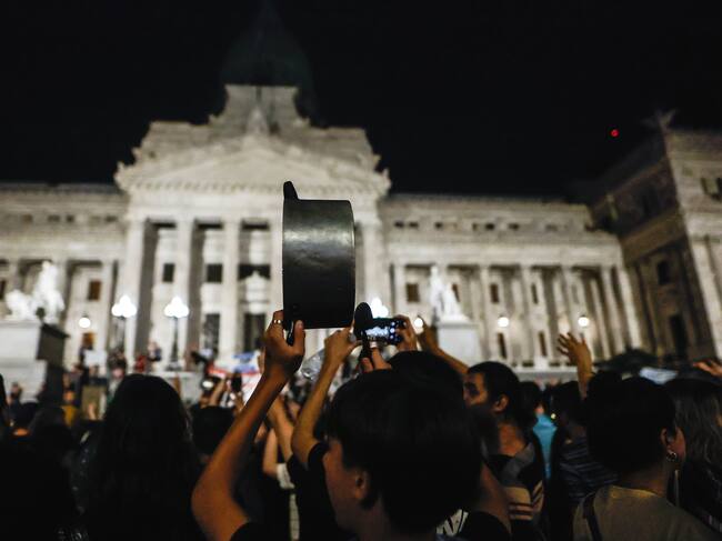 'Cacerolazo' en Argentina | Foto: EFE
