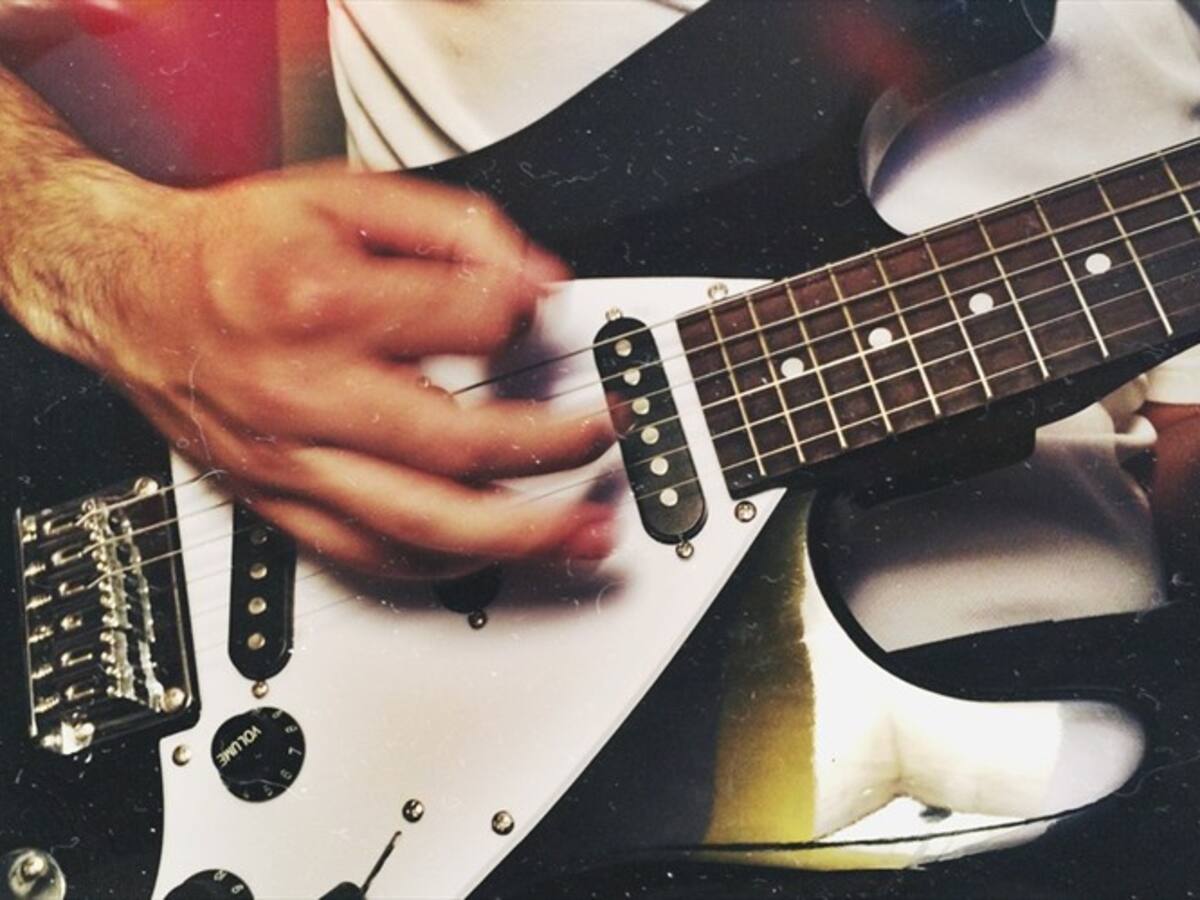 ¿Bandas de rock están vendiendo más en la pandemia? Artistas le responden al presidente