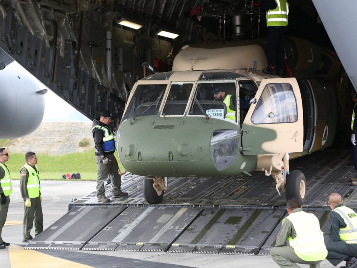 Estados Unidos anuncia la entrega de 12 helicópteros Black Hawk para la Policía