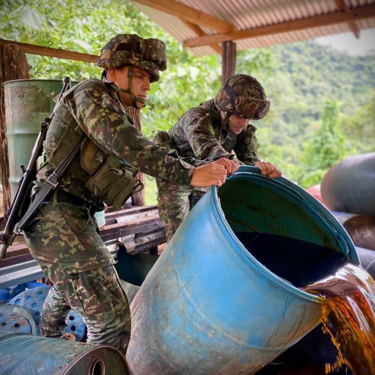 Ejército desmantela seis laboratorios de pasta base de coca en el Meta