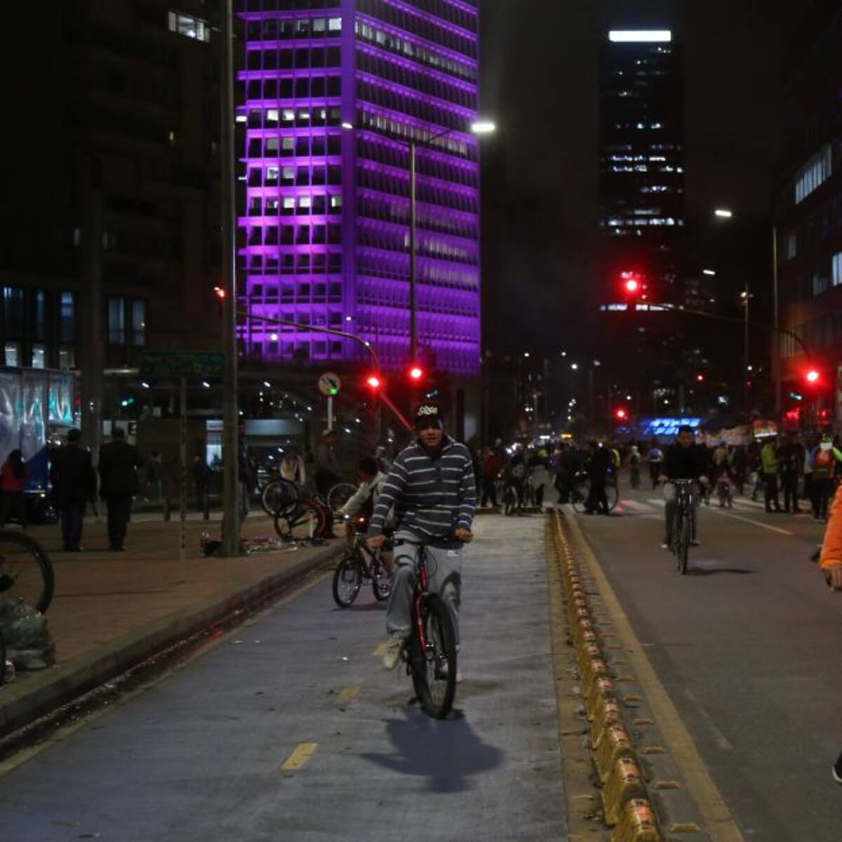 Prepárese para la ciclovía nocturna este jueves 14 de diciembre en Bogotá