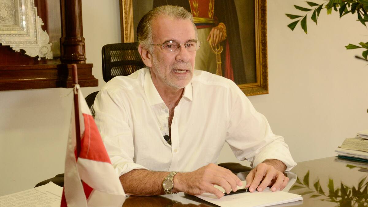 Gerente de la campaña de Eduardo Verano respondió a préstamo que vincula a funcionarios