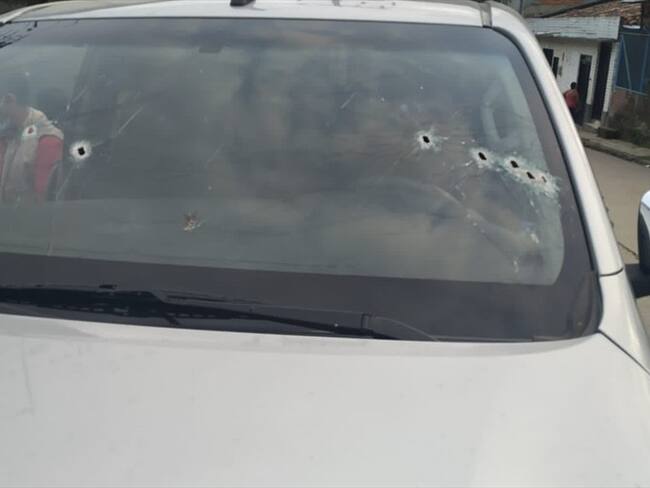 El automotor fue impactado en repetidas oportunidades . Foto: Cortesía