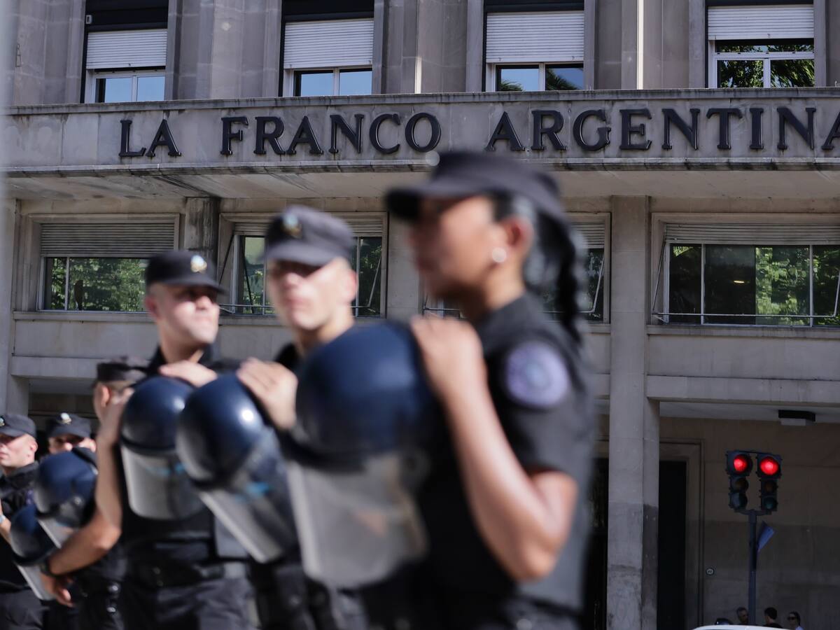 Murió opositor de Maduro asilado en sede diplomática de Argentina en Caracas