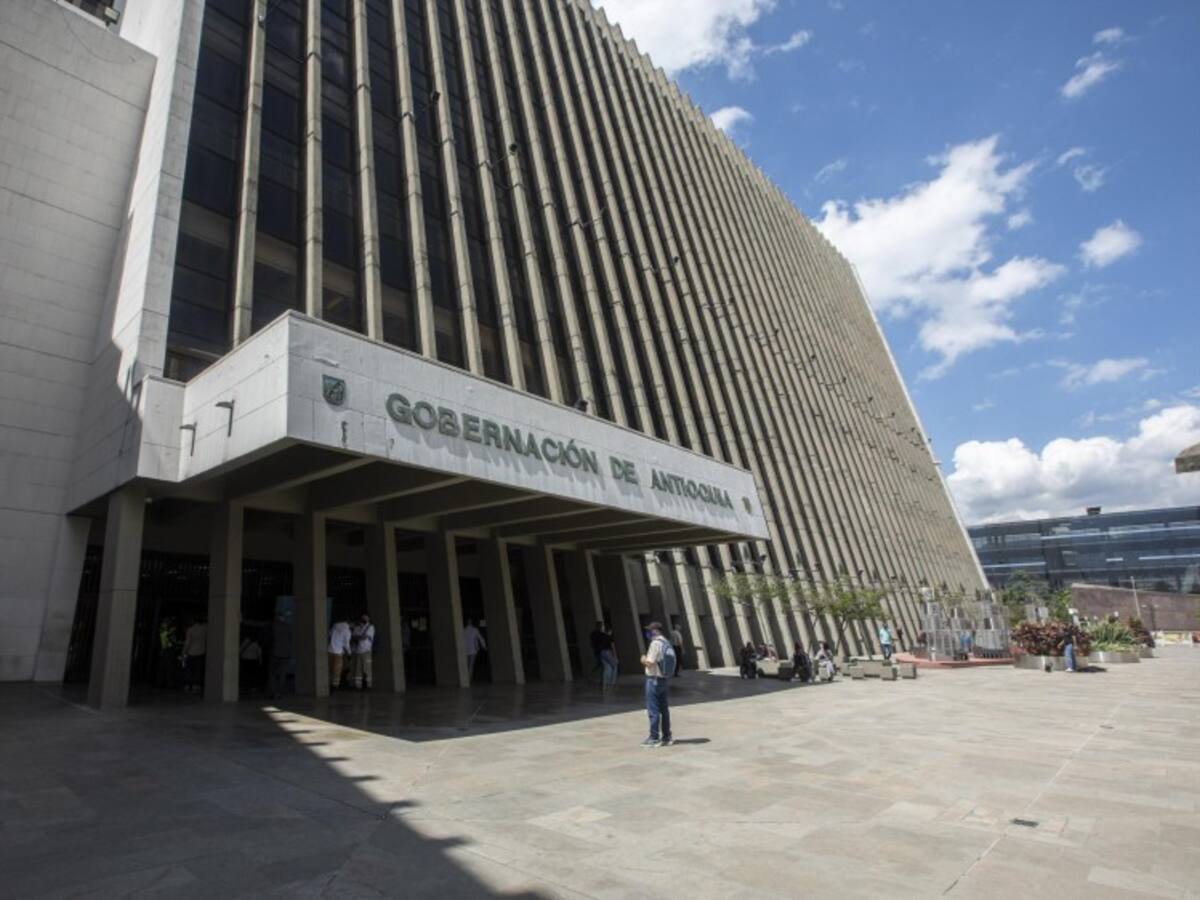 Funcionarios de la Gobernación de Antioquia amenazan con entrar a paro