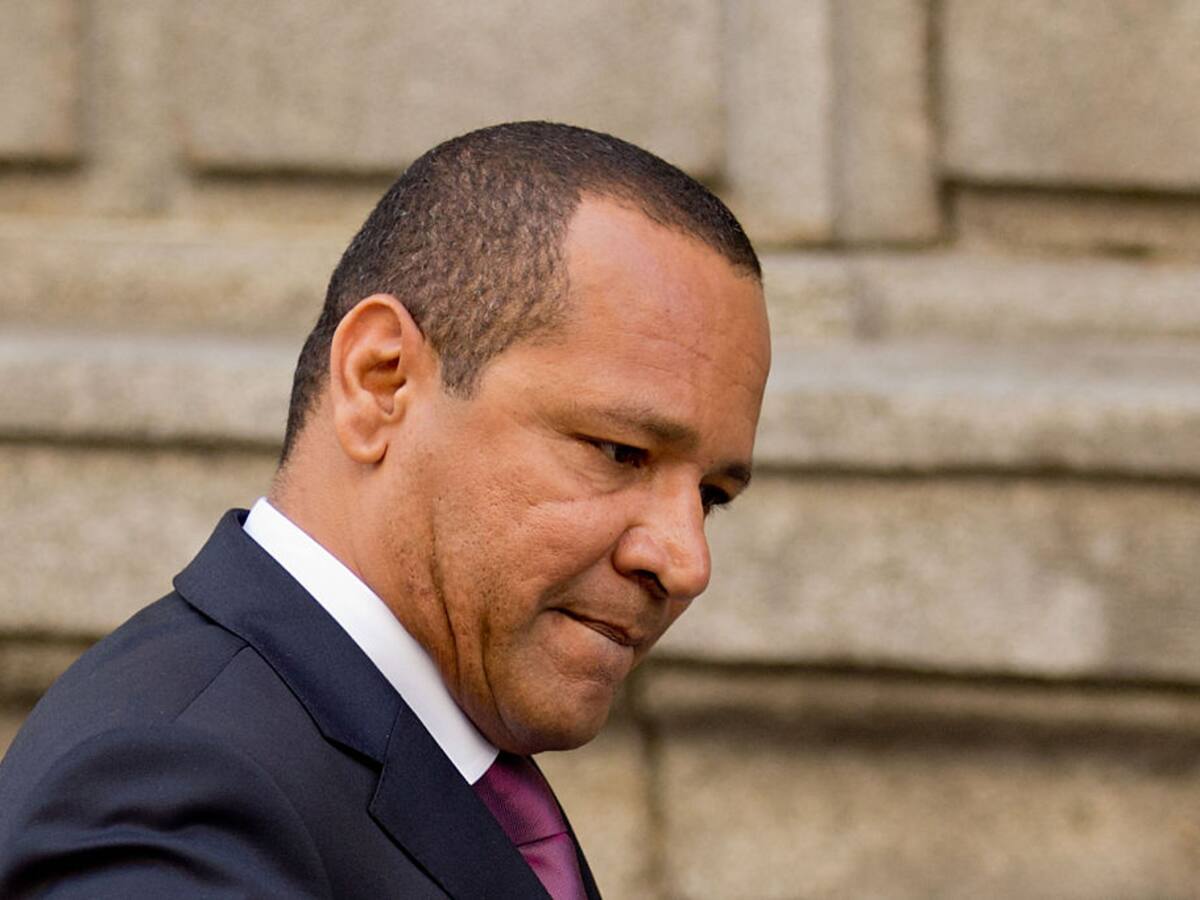 Neymar envía a su padre como representante al funeral de Pelé