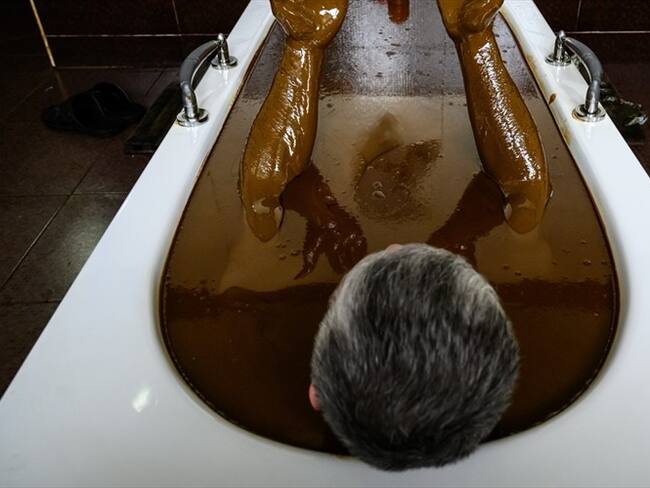 Sulfiya asegura que al cabo de 10 días de tratamiento en esta estación termal del Cáucaso redujo los medicamentos que toma para la poliartritis que sufre desde hace 12 años.. Foto: Agencia AFP