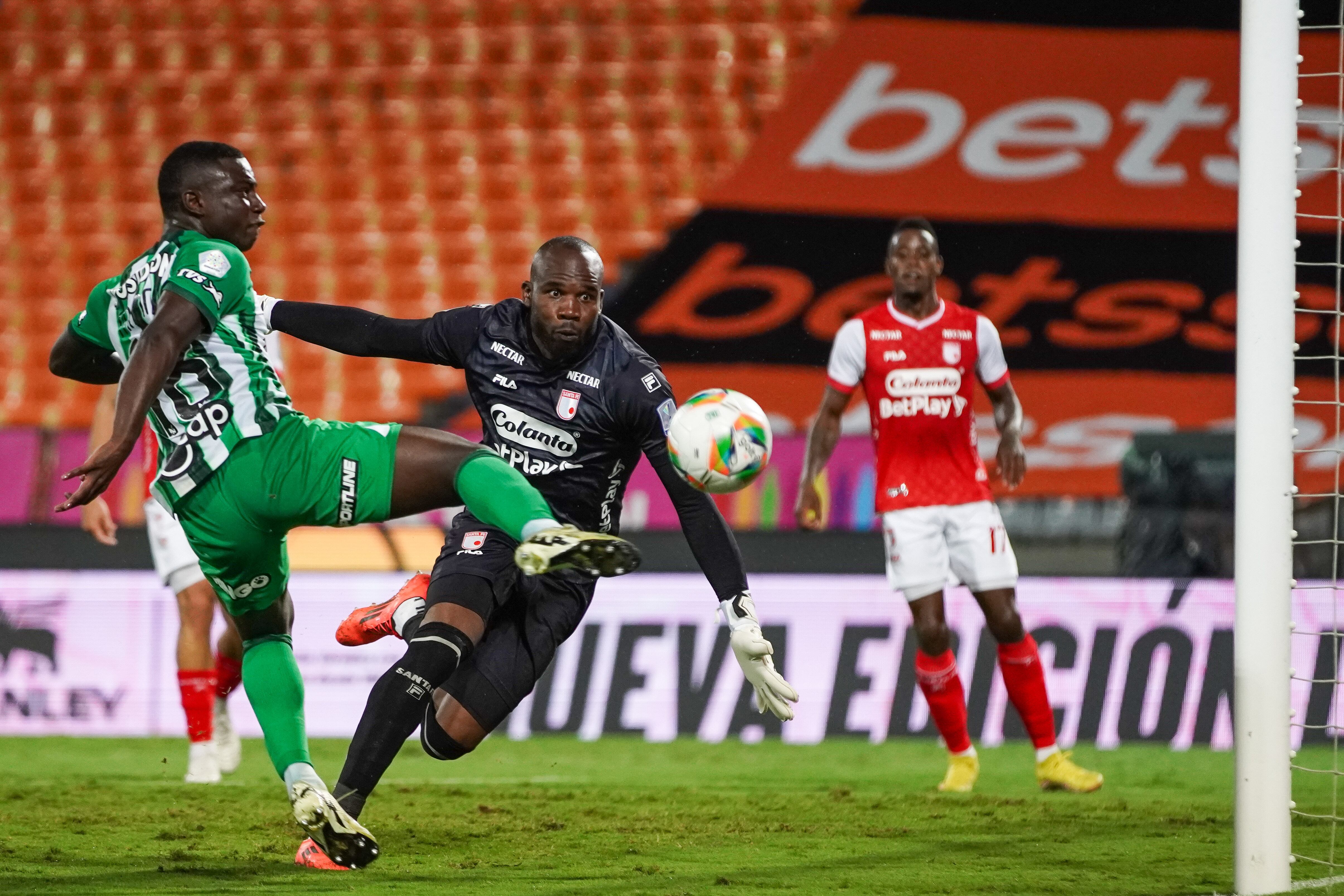 Santa Fe y Nacional protagonizan el partido más atractivo de la jornada. Foto: Colprensa.