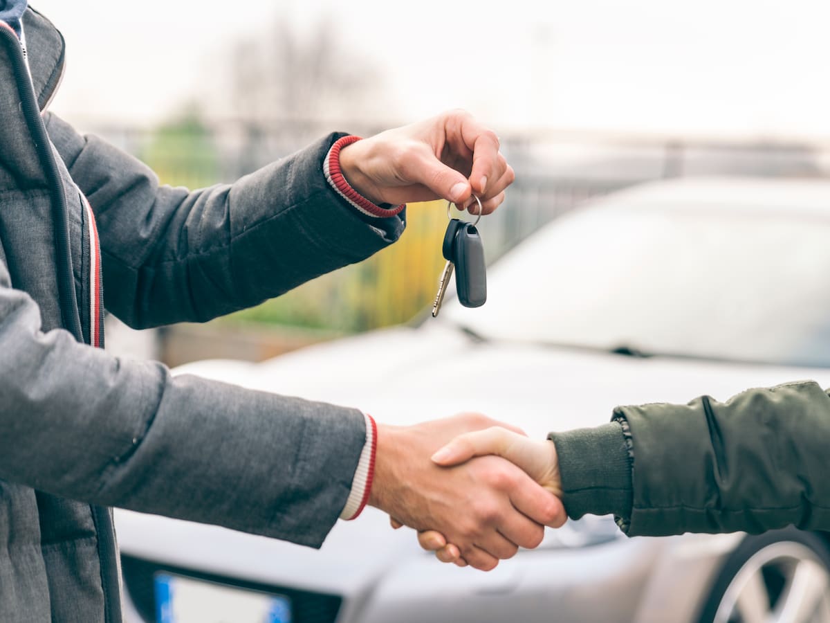 Seguirán llegando carros de EE.UU: Gobierno posterga cambio de requisitos para importación