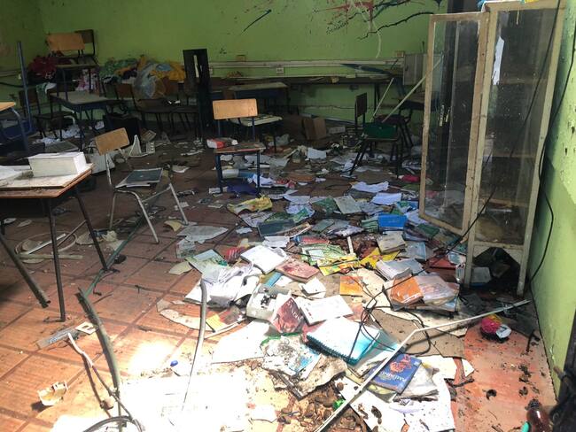 235 niños afectados por el robo de un colegio en el sur del Magdalena. Foto: Colprensa