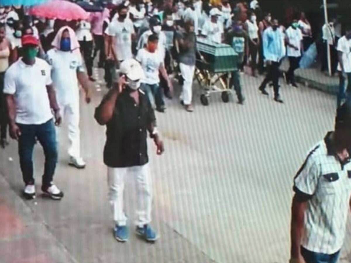 Denuncian masivo sepelio en plena cuarentena en San Antero