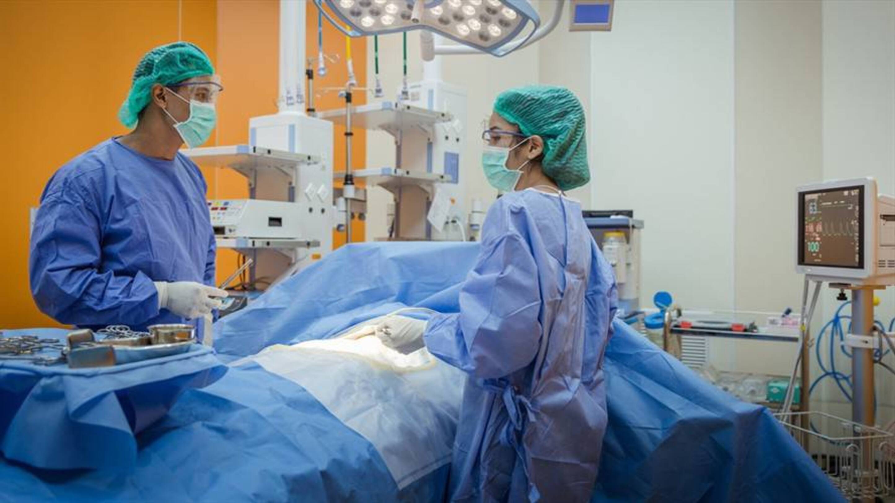 Cirujano barranquillero denunciado por negligencia médica había sido imputado por obtener su título de manera irregular / imagen de referencia. Foto: Getty Images