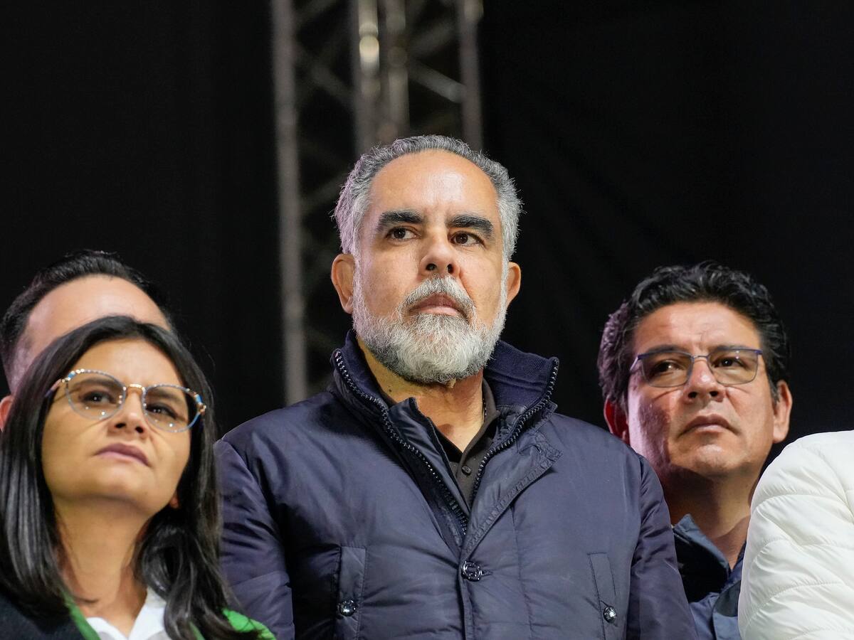 Parte de nuestro error es que no hemos podido encontrar canal real para llegar a Trump: MinInterior