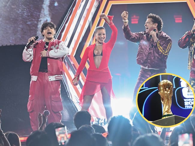 Xavi, Emilia, Carlos Vives y Wisin en los Billboard Latin Music Awards, Copa del Mundo. Foto: Gustavo Caballero/Billboard via Getty Images/ Michael Regan - FIFA/FIFA via Getty Images