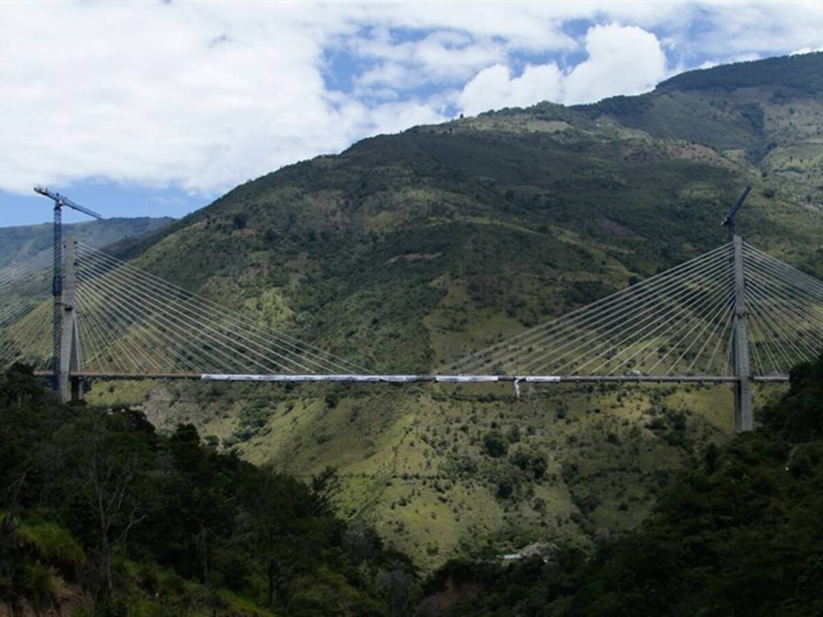 Veedor denuncia demora en la creación de comité para poder entregar el puente Hisgaura