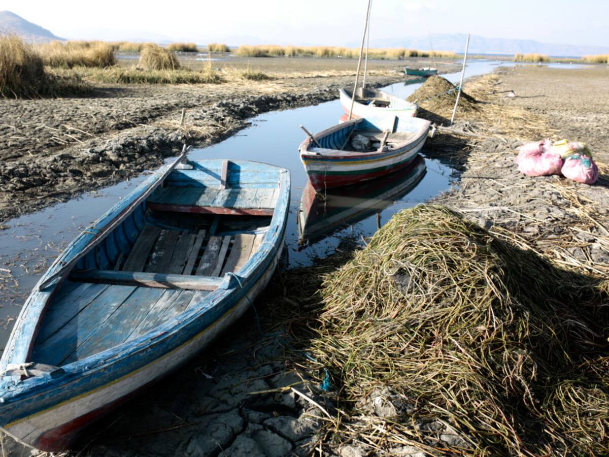 El nivel del lago Titicaca desciende a su mínimo histórico por la sequía en Bolivia