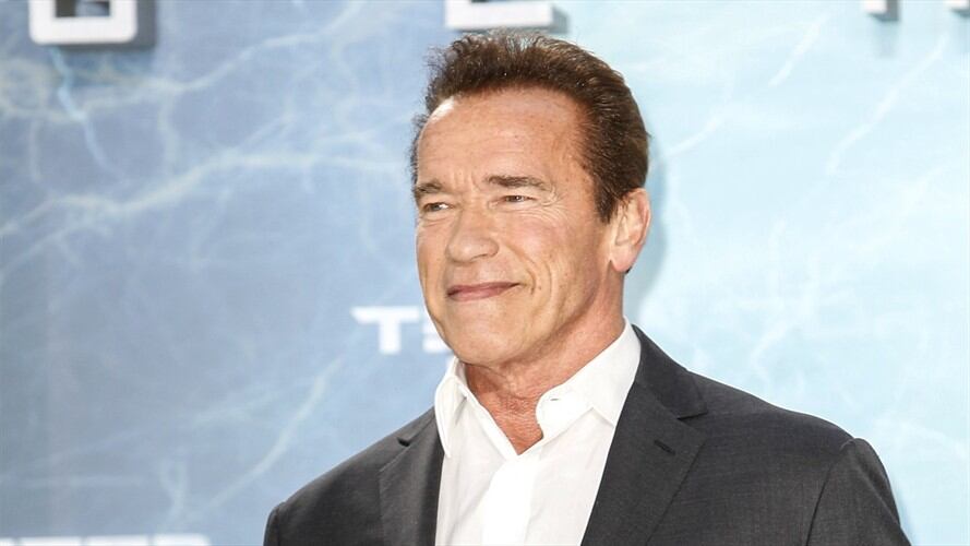 Arnold Schwarzenegger se vacunó contra el Coronavirus. Foto: Isa Foltin/Getty Images