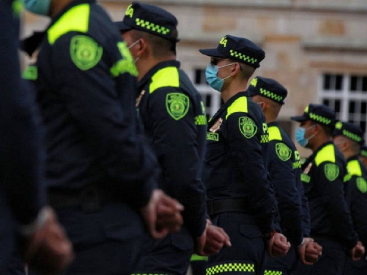 Tras 12 años la Alcaldía de Bogotá entrega nuevo comando de Policía