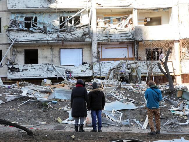 Foto de referencia de los bombardeos rusos en Ucrania. (Photo credit should read Yuliia Ovsiannikova / Ukrinform/Future Publishing via Getty Images)