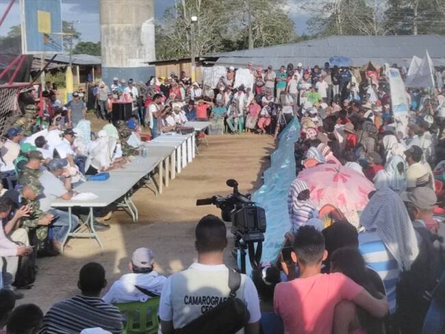 Campesinos de Cachicamo desconocen a las FFMM y piden constituir &#039;guardias campesinas&#039;. Foto: Cortesía Fermin Oviedo