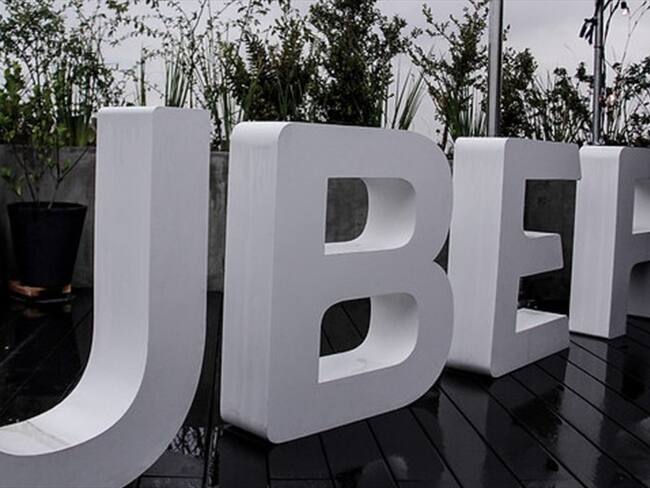 Uber respondió a la Supertransporte tras su decisión de sancionar la plataforma. Foto: Colprensa